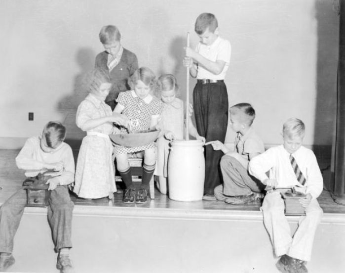Hometown history: School play at Franklin School